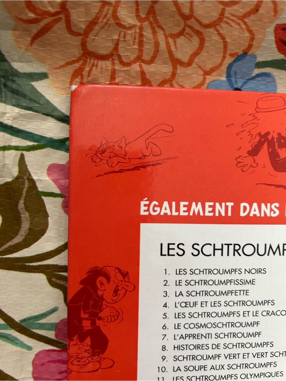 L'Univers des Schtroumpfs Hard Cover French Comic Book - Picture 5 of 14